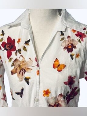 NWT Butterfly & Flowers 100% Cotton BREEKE Button Shirt Blouse Top Boho Cottage